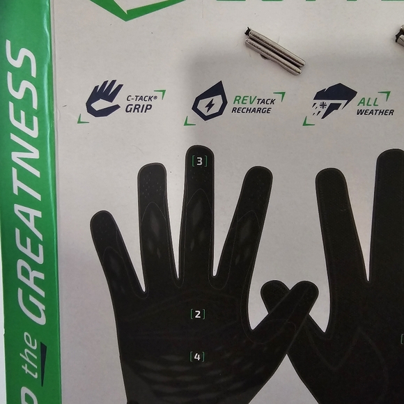 Men's Extreme Grip Gloves - White - Picture 6 of 10